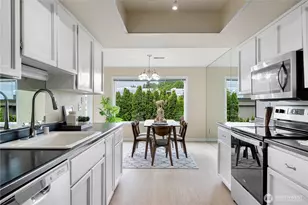 9201 NE Juanita Dr, Kirkland, WA 98034 - Photo 15