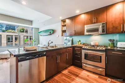 900 Lenora Street #W302, Seattle, WA 98121 - Photo 9