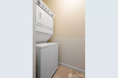 1000 Aurora Avenue N #311, Seattle, WA 98109 - Photo 23