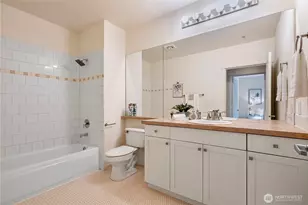 1000 Aurora Ave N, Seattle, WA 98109 - Photo 21