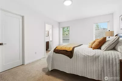 6563 SE 8th Place, Renton, WA 98059 - Photo 31