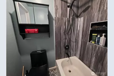 2409 222nd #B14, Des Moines, WA 98198 - Photo 13