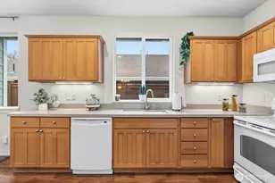 4901 Spokane St NE, Lacey, WA 98516 - Photo 11