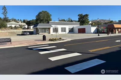 305 Whitcomb Ave S, Tonasket, WA 98855 - Photo 1