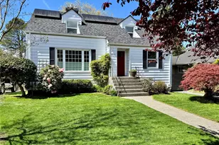 3239 45th Ave SW, Seattle, WA 98116 - Photo 1