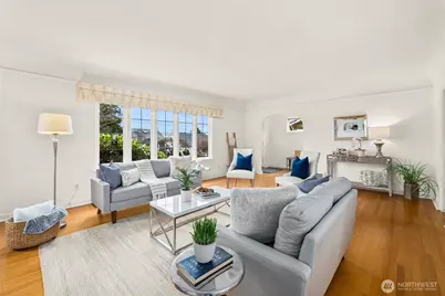 2733 37th Avenue SW, Seattle, WA 98126 - Photo 5