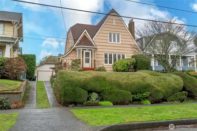 2733 37th Avenue SW, Seattle, WA 98126 - Photo 1