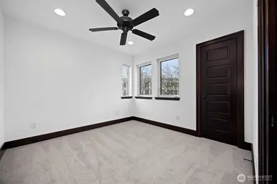 2011 Cornwall Avenue, Bellingham, WA 98225 - Photo 21