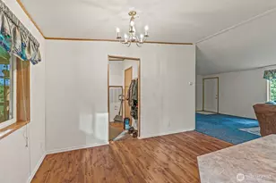 1337 S Silver Lake Rd, Castle Rock, WA 98611 - Photo 9