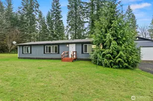 1337 S Silver Lake Rd, Castle Rock, WA 98611 - Photo 1