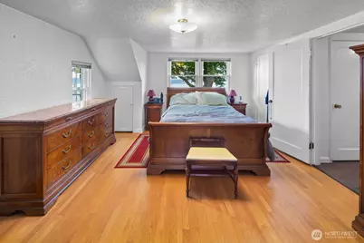 10445 Marine View Drive SW, Seattle, WA 98146 - Photo 19