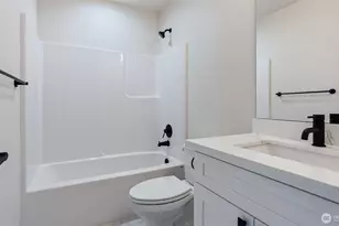 429 Legion Dr, Everett, WA 98201 - Photo 19