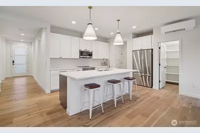 12332 38th Avenue NE #1, Seattle, WA 98125 - Photo 13