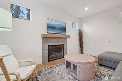 12332 38th Avenue NE #1, Seattle, WA 98125 - Photo 5