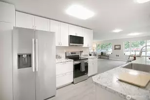 811 Little Ave NE, Castle Rock, WA 98611 - Photo 17