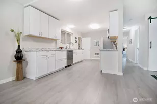 811 Little Ave NE, Castle Rock, WA 98611 - Photo 11