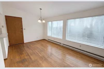 1813 Taylor Avenue N, Seattle, WA 98109 - Photo 7