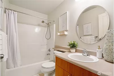 18258 NE 96th Way #103, Redmond, WA 98052 - Photo 15