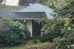 1253 N 143rd St, Seattle, WA 98133 - Photo 1