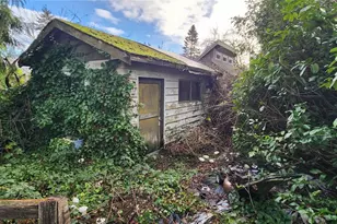 1253 N 143rd St, Seattle, WA 98133 - Photo 17