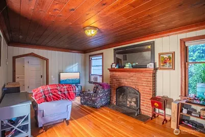 2020 Marine Drive, Bremerton, WA 98312 - Photo 3