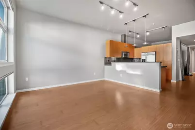 17 W Mercer Street #217, Seattle, WA 98119 - Photo 5