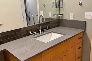 17 W Mercer St, Seattle, WA 98119 - Photo 27