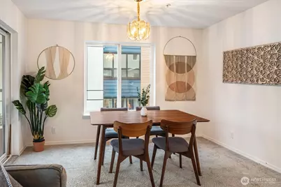 1733 NW 59th Street #201, Seattle, WA 98107 - Photo 9