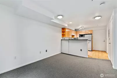 425 Vine Street #610, Seattle, WA 98121 - Photo 7