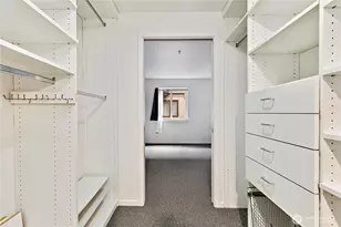 425 Vine St, Seattle, WA 98121 - Photo 15