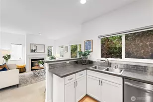 562 S 51st Ct, Renton, WA 98055 - Photo 11