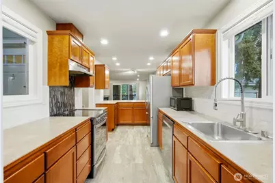 7809 218th Street SW #12, Edmonds, WA 98026 - Photo 13