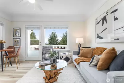 3026 26th Avenue W, Seattle, WA 98199 - Photo 9