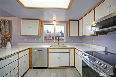 10726 20th Place W, Everett, WA 98204 - Photo 11