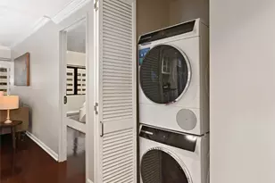 1301 Spring St, Seattle, WA 98104 - Photo 19