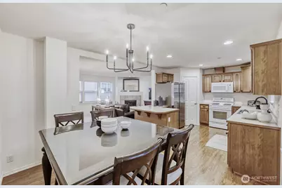 15410 40 Avenue W #7, Lynnwood, WA 98087 - Photo 7