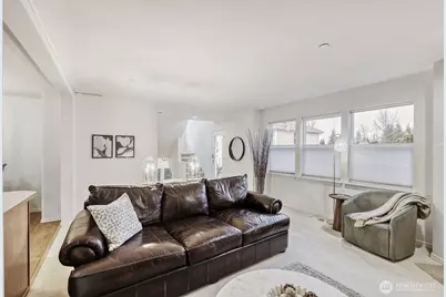 15410 40 Avenue W #7, Lynnwood, WA 98087 - Photo 5