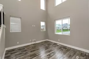 18827 Eagle Ridge Dr E, Bonney Lake, WA 98391 - Photo 3