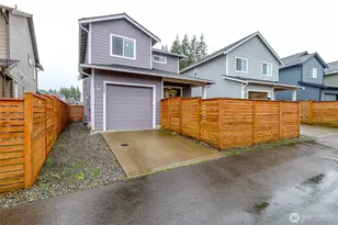 18827 Eagle Ridge Dr E, Bonney Lake, WA 98391 - Photo 19