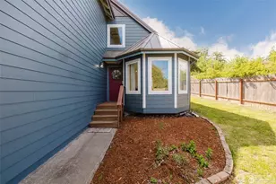 1819 Kuhn St, Port Townsend, WA 98368 - Photo 5