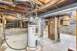 8633 Wabash Ave S, Seattle, WA 98118 - Photo 33