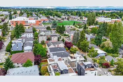 8811 Interlake Avenue N #A, Seattle, WA 98103 - Photo 23