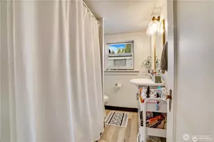 1208 N 10th St, Tacoma, WA 98403 - Photo 9