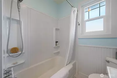 630 NW 82nd Street, Seattle, WA 98117 - Photo 15