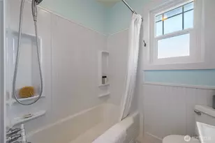 630 NW 82nd St, Seattle, WA 98117 - Photo 15