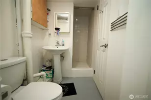 1402 S 56th St, Tacoma, WA 98408 - Photo 17