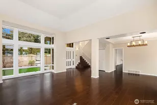 9610 SE 7th St, Bellevue, WA 98004 - Photo 9