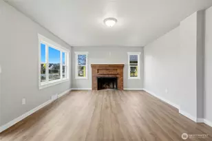 1524 2nd St, Marysville, WA 98270 - Photo 3