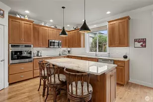 1110 N 27th Pl, Renton, WA 98056 - Photo 9