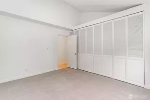 6413 Sand Point Way NE, Seattle, WA 98115 - Photo 15